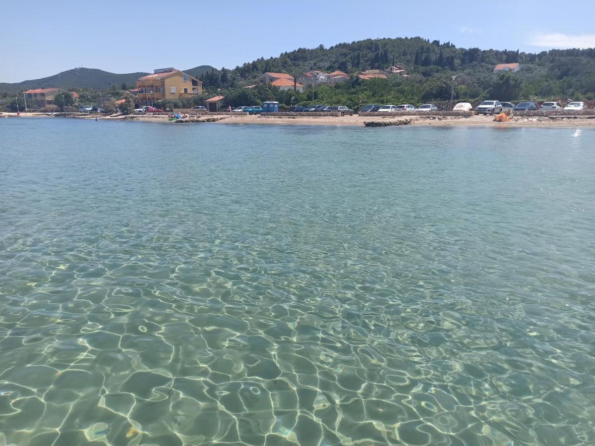 Apartments Kornati Zdrelac Bagian luar foto