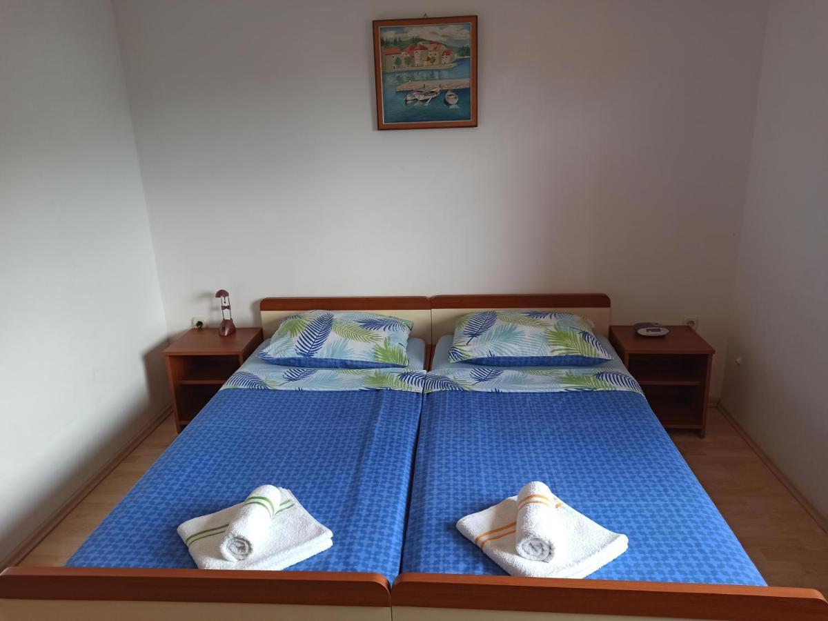 Apartments Kornati Zdrelac Bagian luar foto