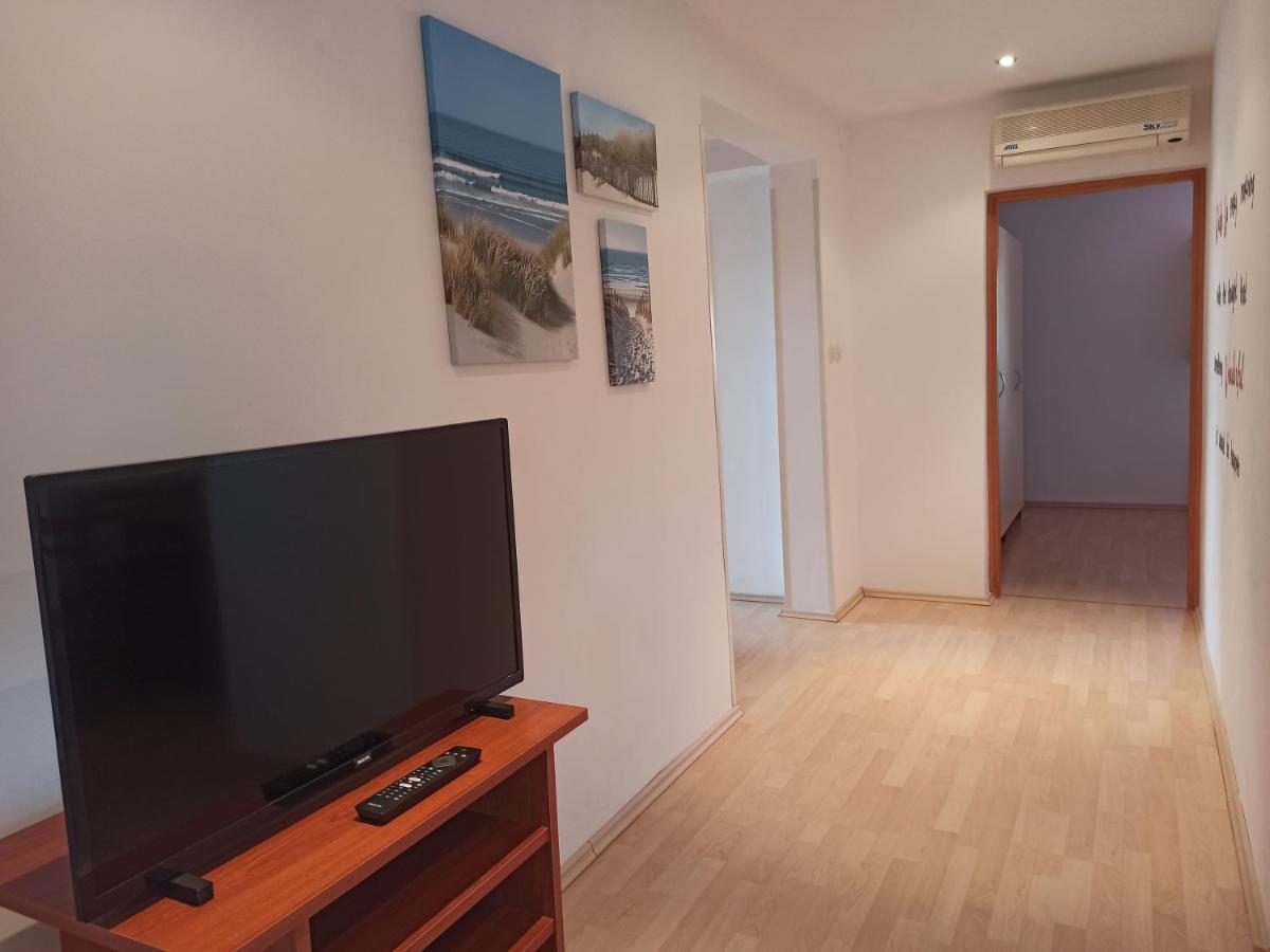 Apartments Kornati Zdrelac Bagian luar foto